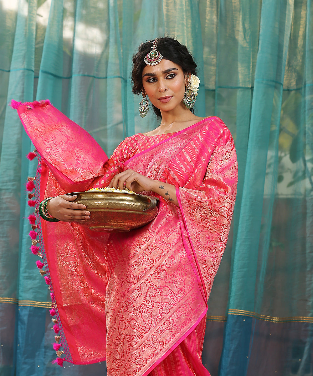 Pink_And_Orange_Handloom_Dual_Tone_Striped_Pure_Katan_Silk_Banarasi_Saree_With_Broad_Shikargah_Border_WeaverStory_01