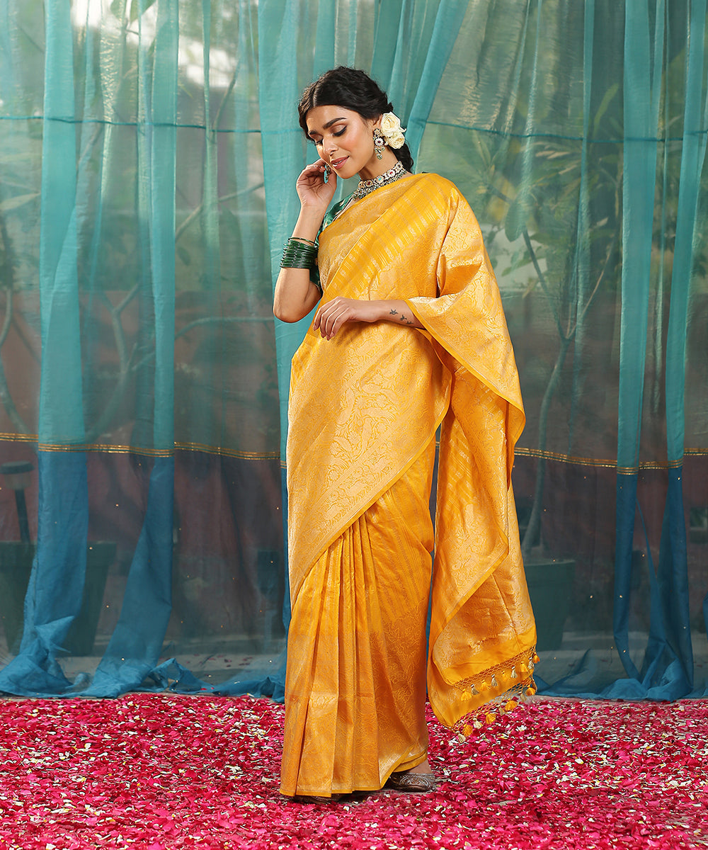 Yellow_Handloom_Striped_Pure_Katan_Silk_Banarasi_Saree_With_Broad_Shikargah_Border_WeaverStory_02