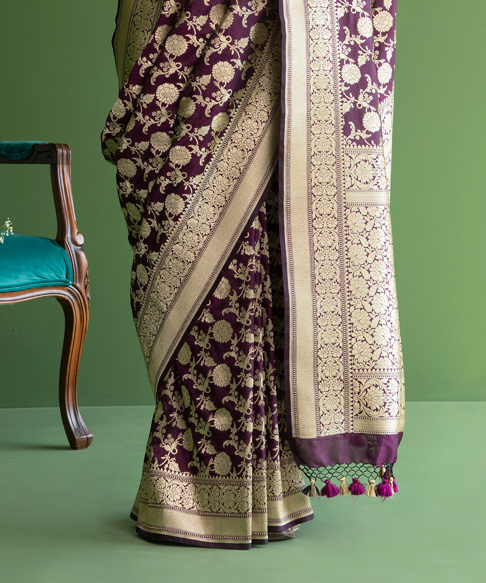 Handloom_Purple_Pure_Katan_Silk_Banarasi_Saree_With_Cutwork_Zari_Floral_Jaal_WeaverStory_04