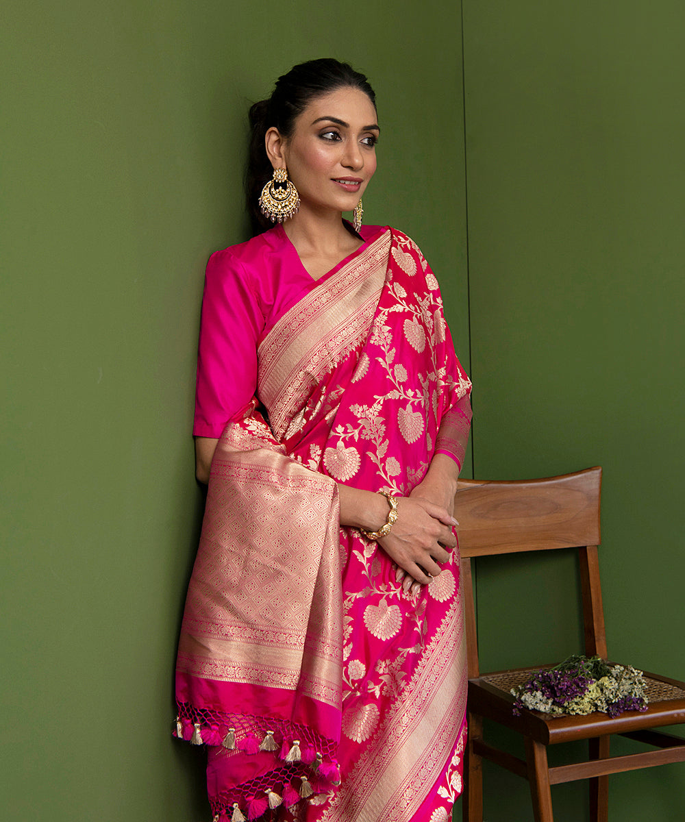 Pink_Handloom_Pure_Katan_Silk_Banarasi_Saree_With_Cutwork_Floral_Zari_Jaal_WeaverStory_01
