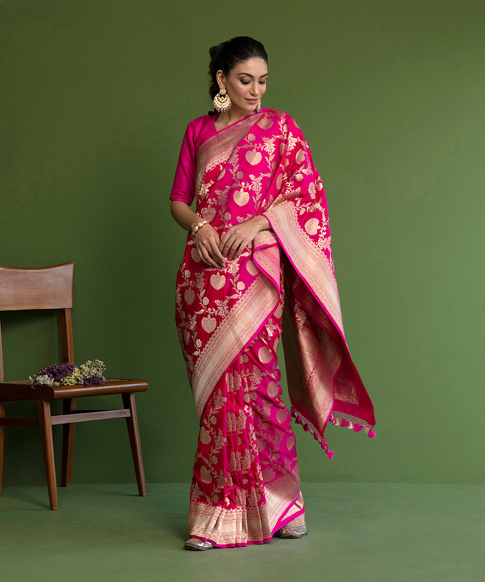 Pink_Handloom_Pure_Katan_Silk_Banarasi_Saree_With_Cutwork_Floral_Zari_Jaal_WeaverStory_02