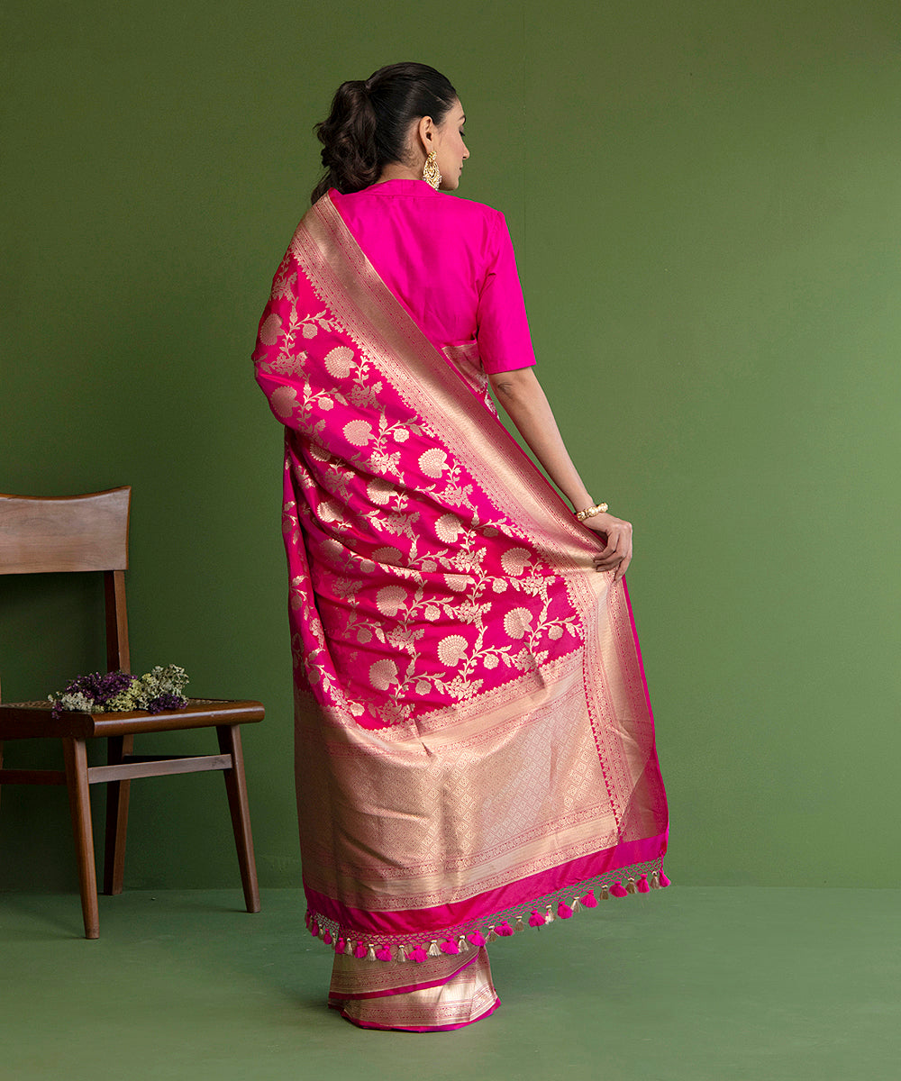 Pink_Handloom_Pure_Katan_Silk_Banarasi_Saree_With_Cutwork_Floral_Zari_Jaal_WeaverStory_03