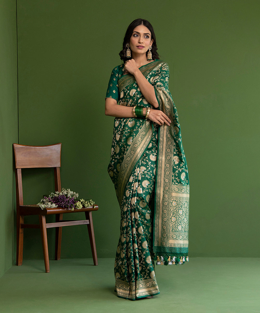 Emerald_Green_Handloom_Pure_Katan_Silk_Sona_Rupa_Banarasi_Jangla_Saree_WeaverStory_02