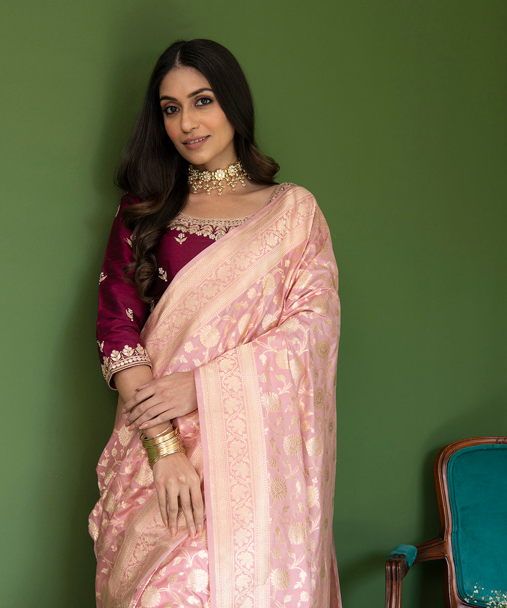 Handloom_Light_Pink_Pure_Katan_Silk_Banarasi_Saree_with_Cutwork_Jangla_WeaverStory_01