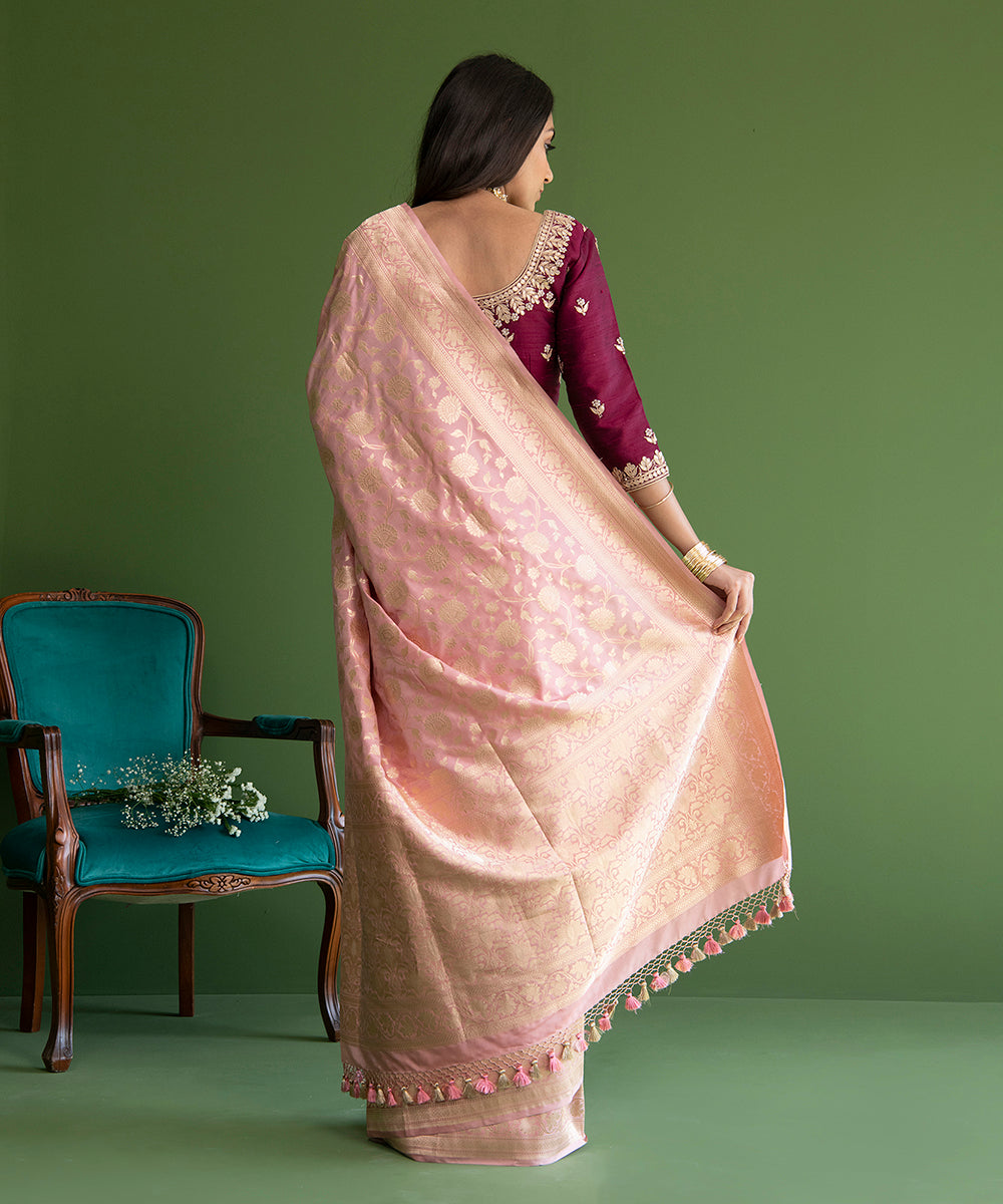 Handloom_Light_Pink_Pure_Katan_Silk_Banarasi_Saree_with_Cutwork_Jangla_WeaverStory_03