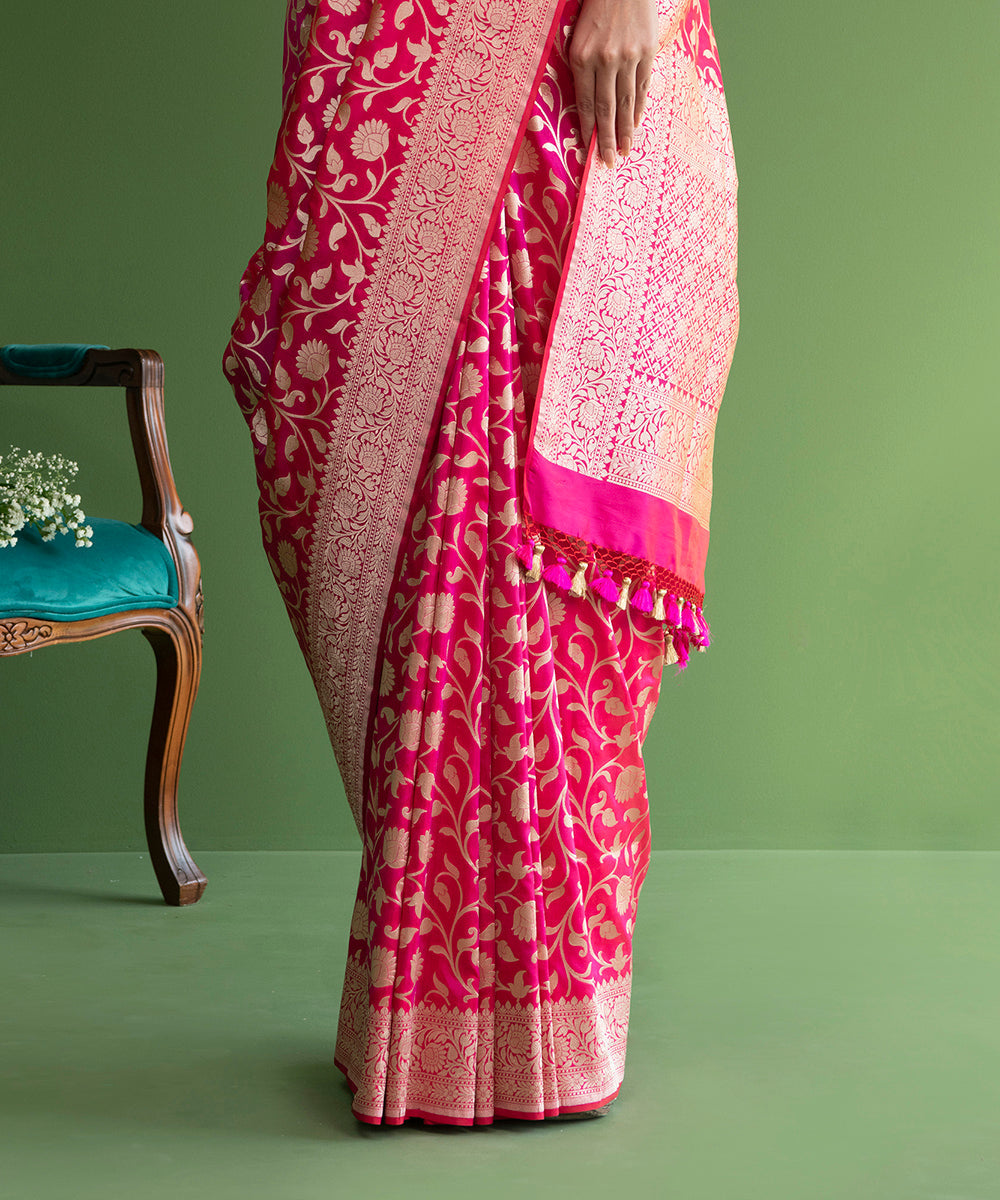 Hot_Pink_Handloom_Banarasi_Saree_with_Small_Floral_Jaal_WeaverStory_04