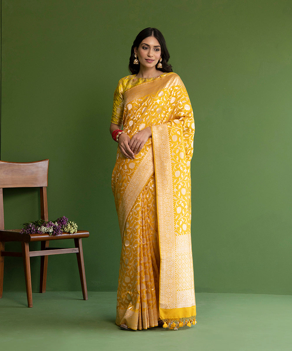 Handloom_Mustard_Katan_Silk_Banarasi_Saree_with_Small_Floral_Cutwork_Jaal_WeaverStory_02