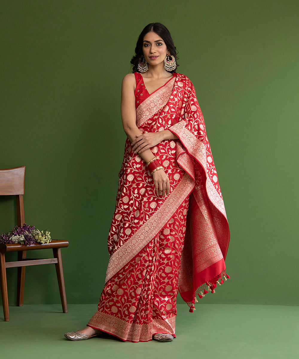 Red_Handloom_Pure_Katan_Silk_Banarasi_Saree_with_Small_Floral_Cutwork_Jaal_WeaverStory_02