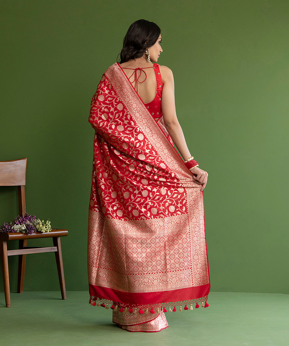 Red_Handloom_Pure_Katan_Silk_Banarasi_Saree_with_Small_Floral_Cutwork_Jaal_WeaverStory_03