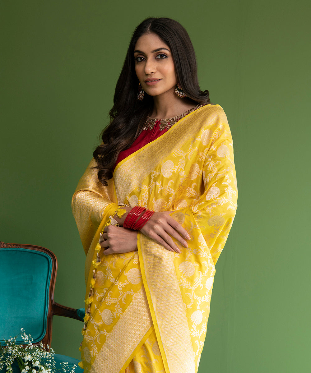 Sunny_Yellow_Handloom_Pure_Katan_Silk_Banarasi_Saree_with_Cutwork_Floral_Jaal_WeaverStory_01