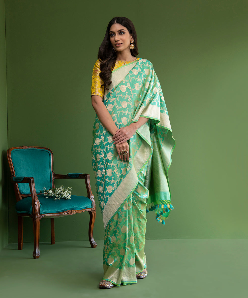 Handloom_Aqua_Green_Pure_Katan_Silk_Banarasi_Saree_with_Cutwork_Floral_Jaal_WeaverStory_02