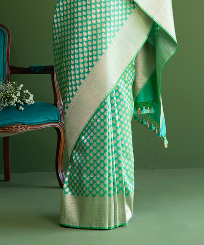 Handloom_Aqua_Green_Pure_Katan_Silk_Banarasi_Saree_with_Cutwork_Small_Paisley_Boota_WeaverStory_04