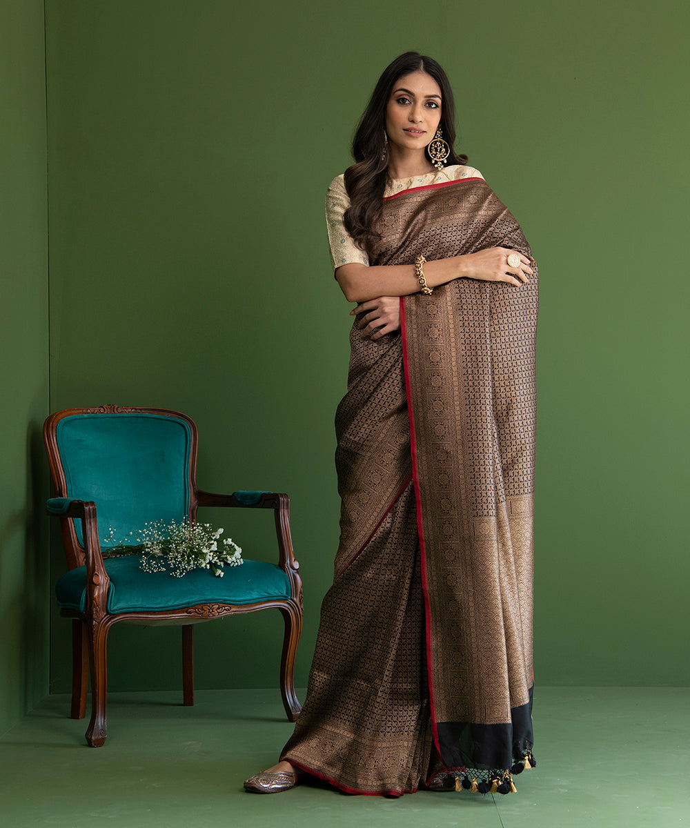 Black_Handloom_Pure_Katan_Silk_Banarasi_Saree_with_Antique_Zari_All_Over_Square_Motifs_WeaverStory_02