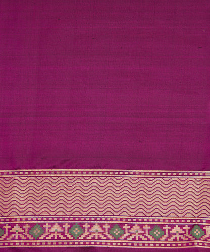 Handloom_Black_Pure_Katan_Silk_Banarasi_Patola_Saree_With_Pink_Border_WeaverStory_05