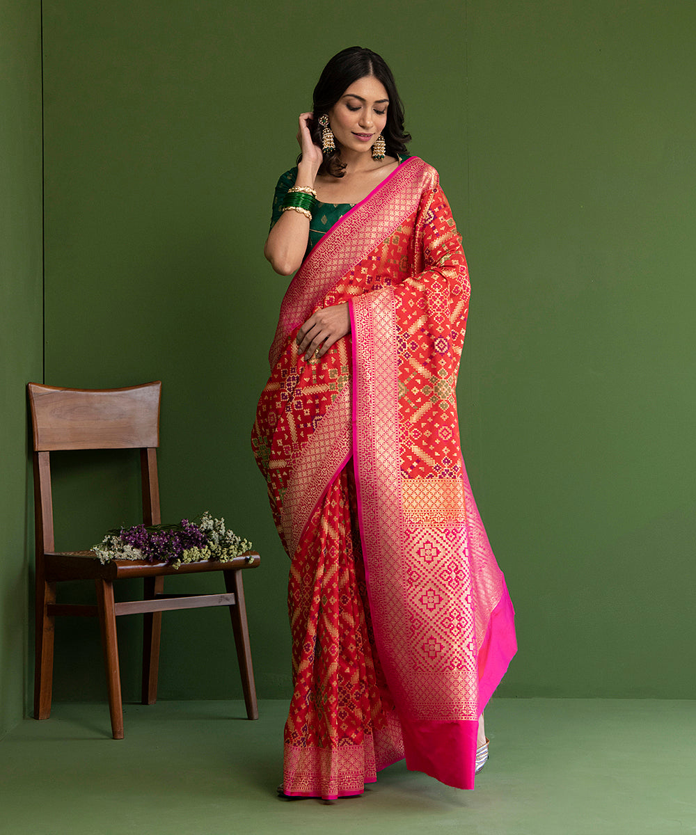 Red_Handloom_Pure_Katan_Silk_Banarasi_Patola_Saree_With_Pink_Border_WeaverStory_02