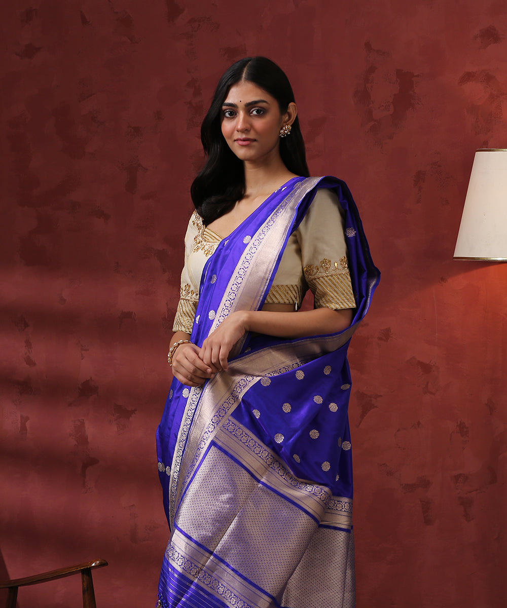 Handloom_Blue_Asharfi_Booti_Pure_Katan_Silk_Banarasi_Saree_WeaverStory_01