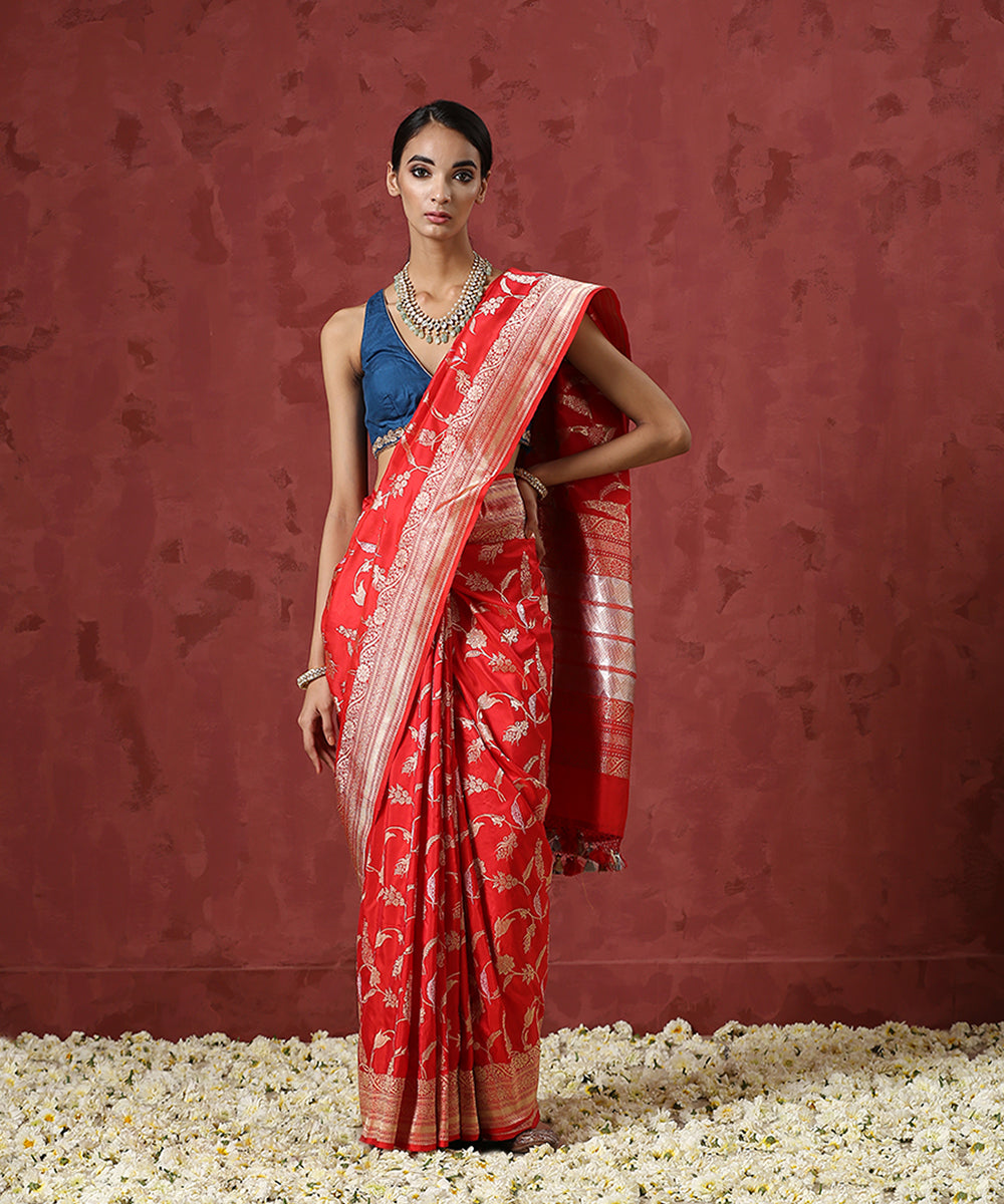 Handloom_Red_Pure_Katan_Silk_Banarasi_Saree_with_Sona_Rupa_Jaal_WeaverStory_02