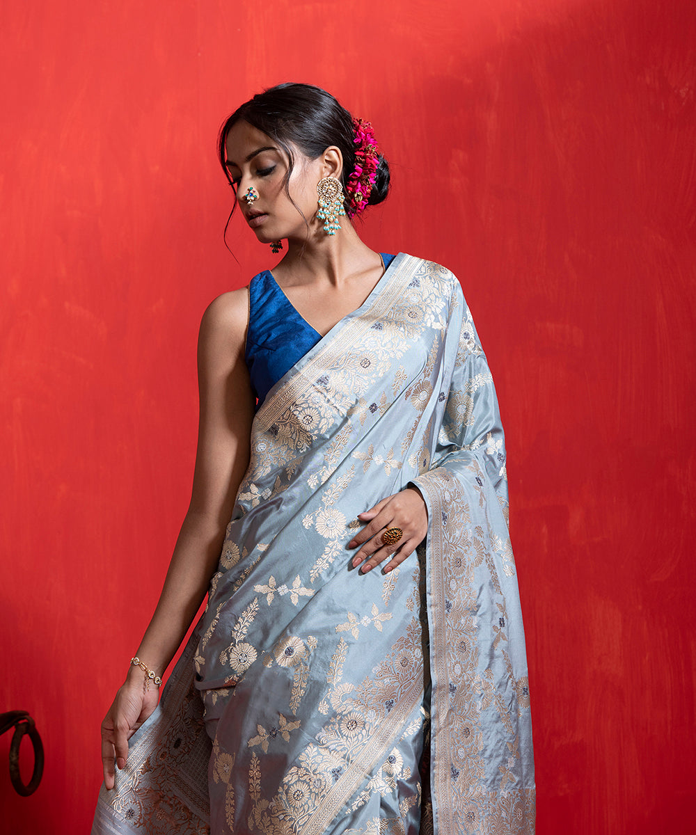 Handloom_Grey_Pure_Katan_Silk_Banarasi_Saree_With_Sona_Rupa_Kadhwa_Jaal_And_Blue_Meenakari_WeaverStory_01