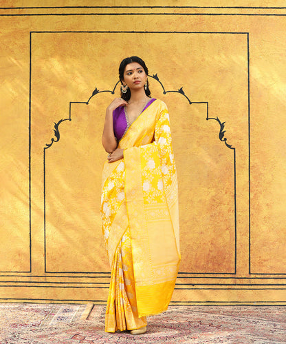 Yellow_Handloom_Pure_Katan_Silk_Banarasi_Saree_With_Angoor_Jaal_WeaverStory_02