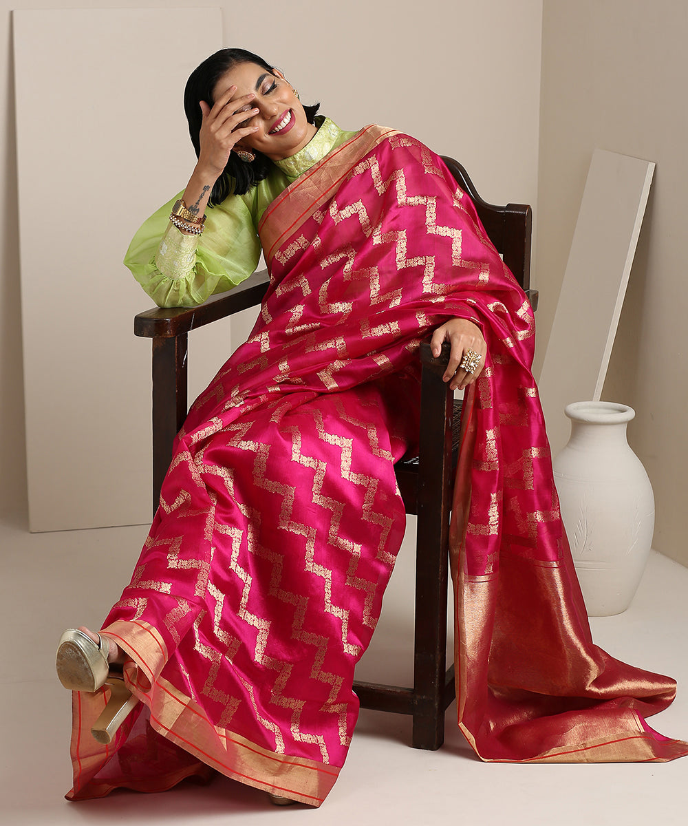 Handloom_Rani_Pink_EkNaliya_Jangla_Pure_Chanderi_Silk_Saree_WeaverStory_01