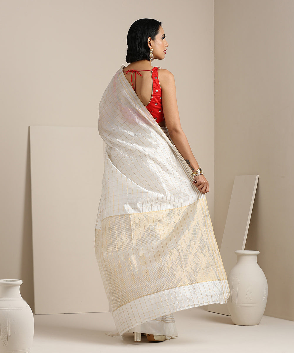 Handloom_White_Chanderi_Silk_Saree_With_Zari_Checks_And_Floral_Motifs_WeaverStory_03