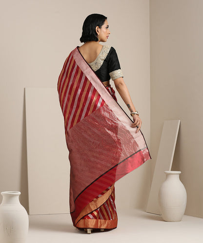 Maroon_Handloom_Pure_Chanderi_Silk_Saree_with_Gold_And_Silver_Zari_Aada_Bel_WeaverStory_03