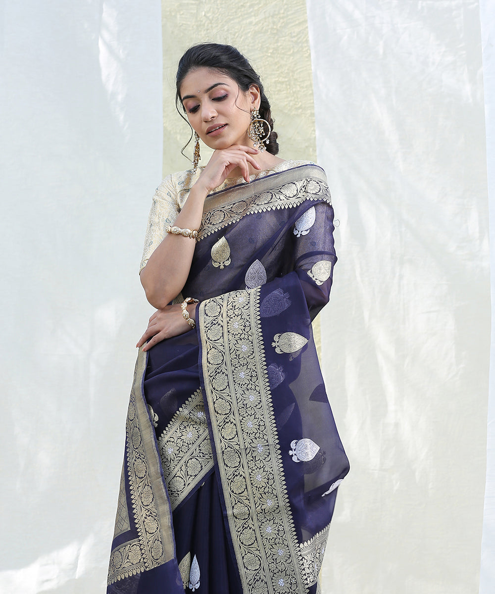 Navy_Blue_Handloom_Kora_Silk_Banarasi_Saree_With_Gold_And_Silver_Leaf_Booti_WeaverStory_01