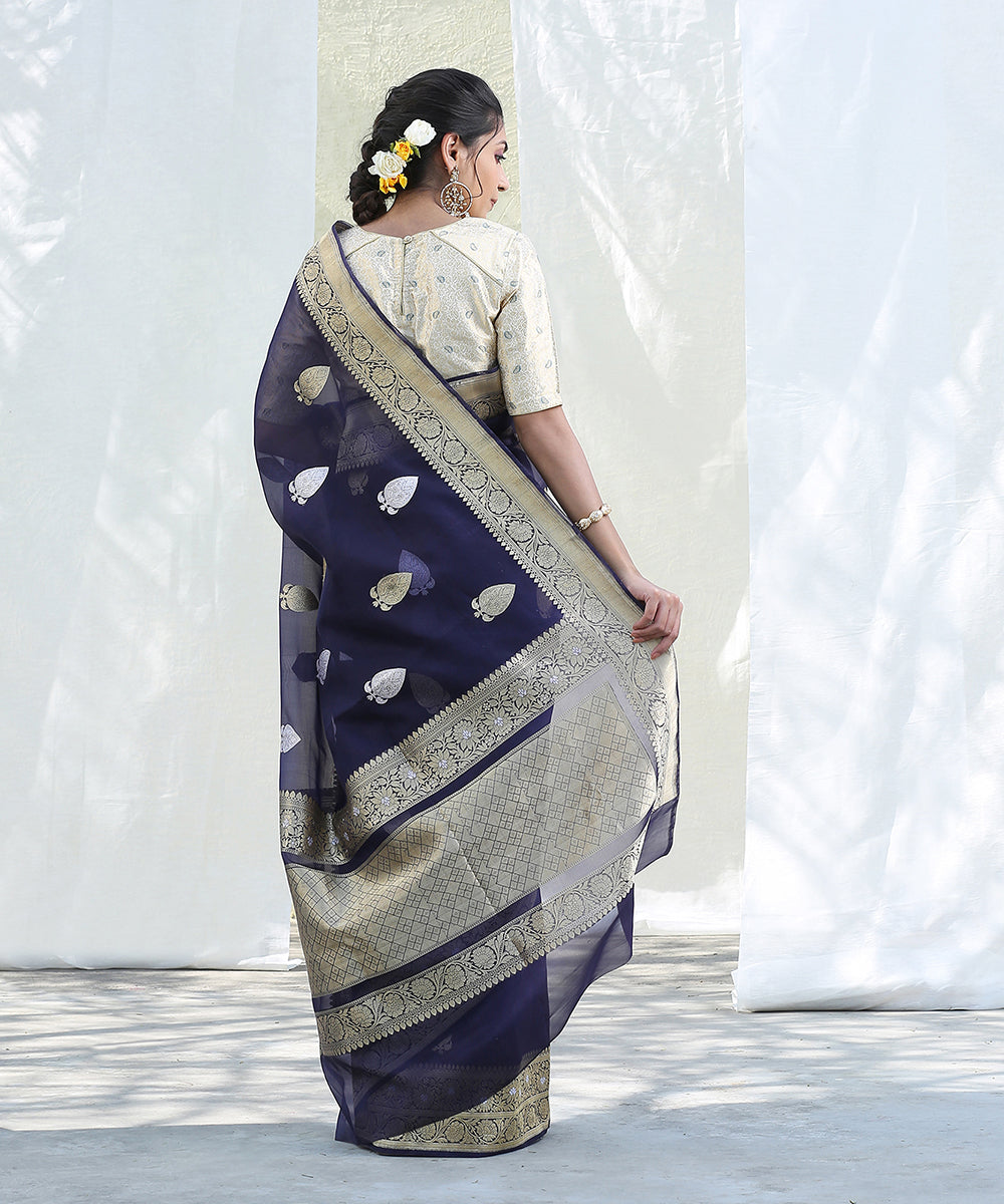 Navy_Blue_Handloom_Kora_Silk_Banarasi_Saree_With_Gold_And_Silver_Leaf_Booti_WeaverStory_03