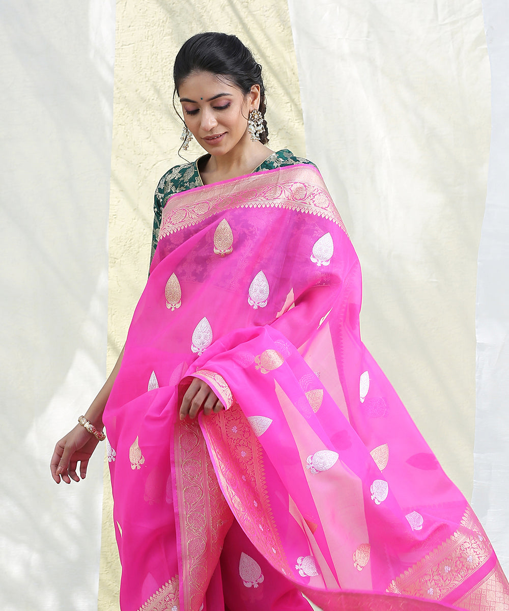 Handloom_Hot_Pink_Kora_Silk_Banarasi_Saree_With_Gold_And_Silver_Leaf_Booti_WeaverStory_01