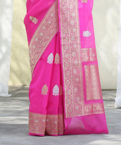 Handloom_Hot_Pink_Kora_Silk_Banarasi_Saree_With_Gold_And_Silver_Leaf_Booti_WeaverStory_04