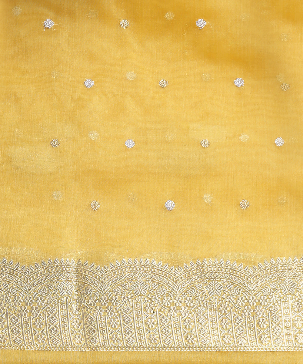 Handloom_Sunny_Yellow_Kora_Silk_Banarasi_Saree_With_Gold_And_Silver_Zari_Booti_WeaverStory_05