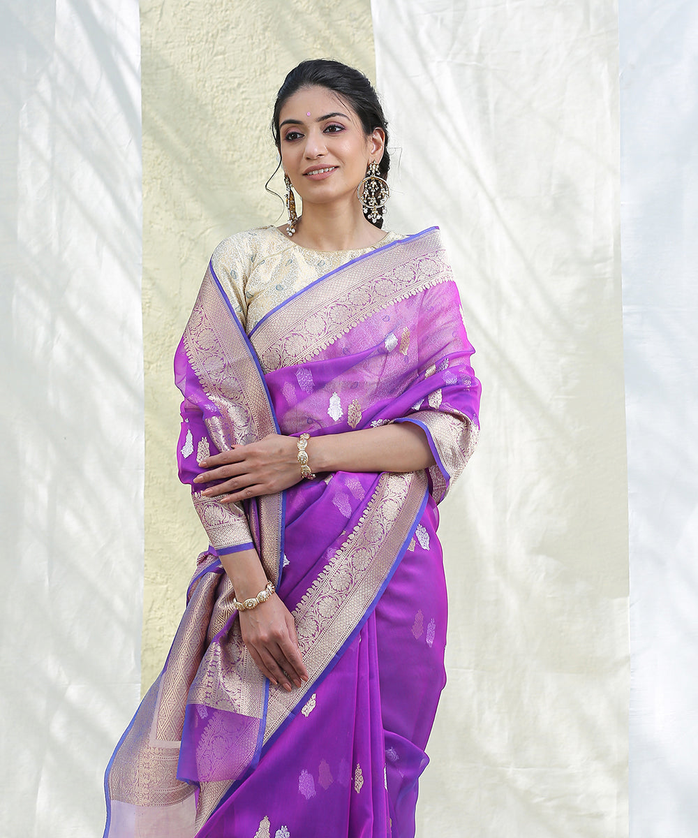 Handloom_Purple_Kora_Silk_Banarasi_Saree_With_Gold_And_Silver_Zari_Booti_WeaverStory_01