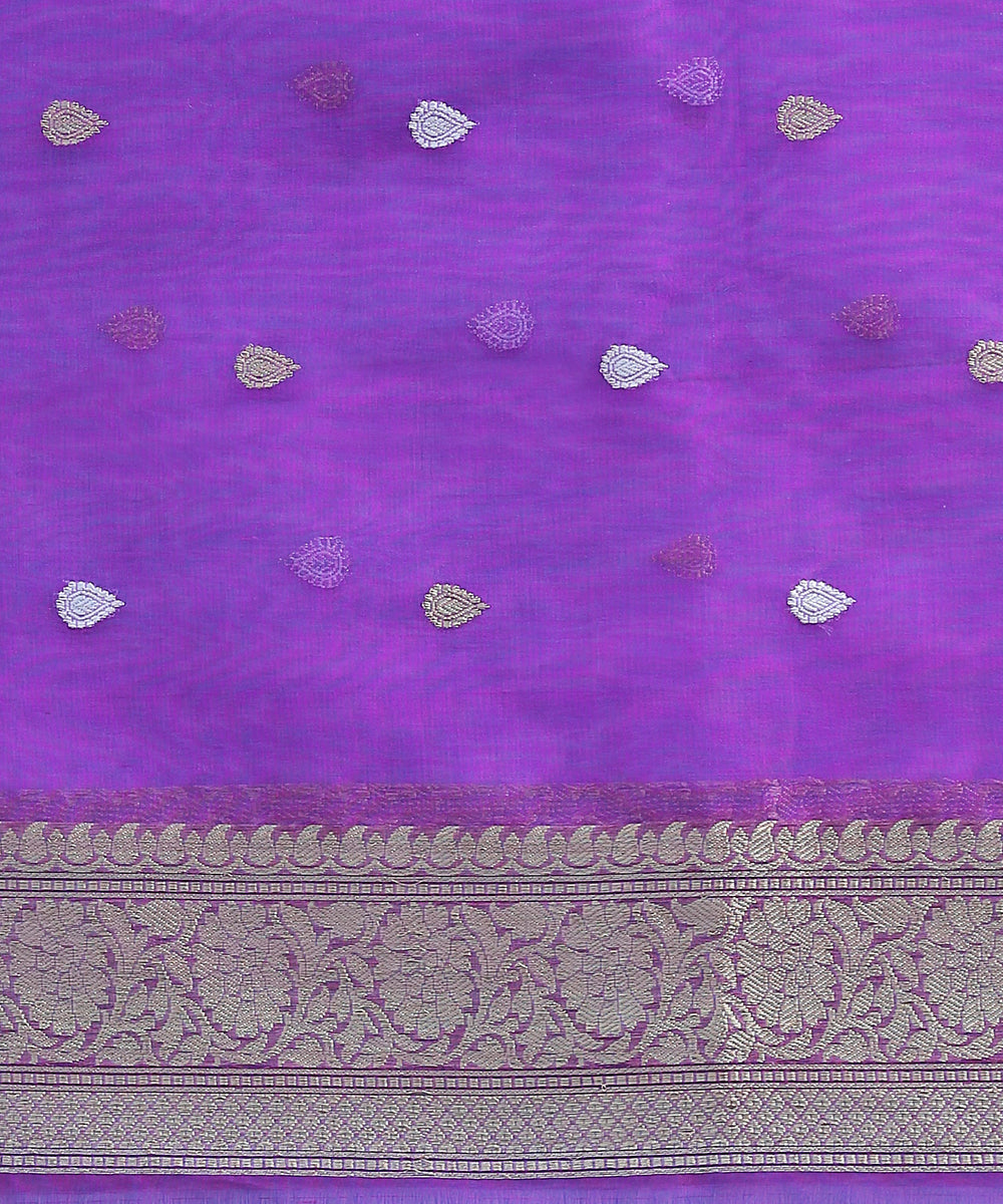 Handloom_Purple_Kora_Silk_Banarasi_Saree_With_Gold_And_Silver_Zari_Booti_WeaverStory_05