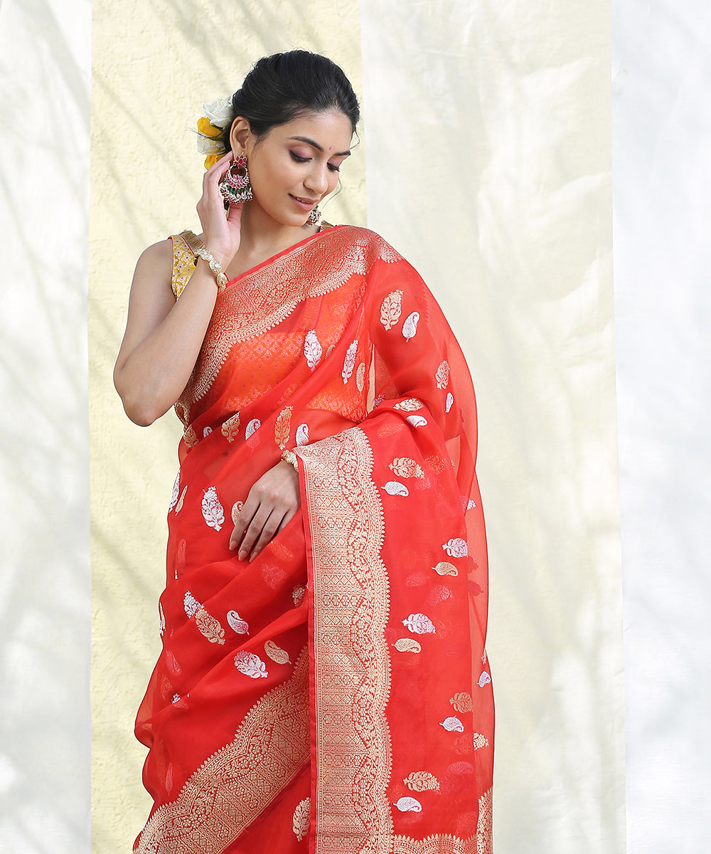 Handloom_Orange_Kora_Silk_Banarasi_Saree_With_Gold_And_Silver_Zari_Booti_WeaverStory_01