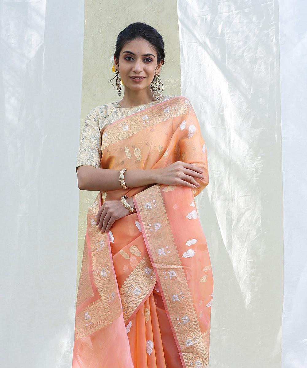 Peach_Handloom_Kora_Silk_Banarasi_Saree_With_Gold_And_Silver_Zari_Booti_WeaverStory_01