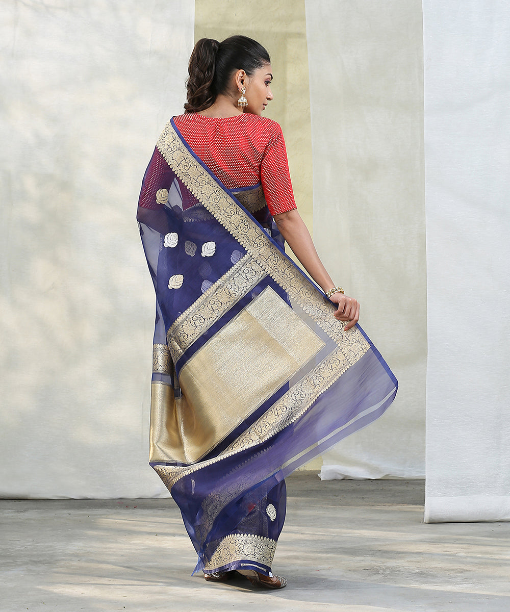 Handloom_Blue_Kora_Silk_Banarasi_Saree_With_Gold_And_Silver_Zari_Booti_WeaverStory_03