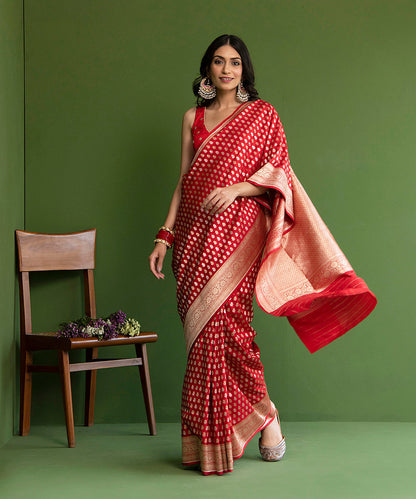 Handloom_Red_Pure_Katan_Silk_Banarasi_Saree_With_Sona_Rupa_Zari_in_Cutwork_Weave_WeaverStory_02