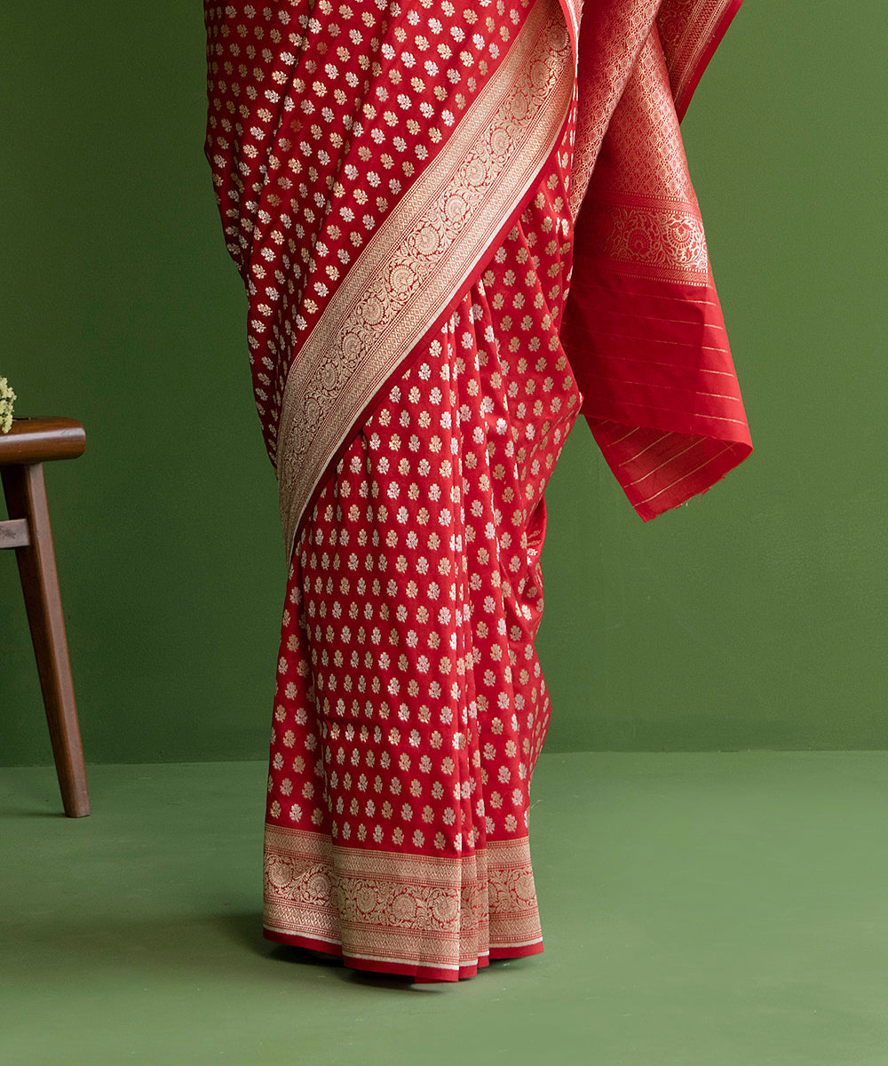 Handloom_Red_Pure_Katan_Silk_Banarasi_Saree_With_Sona_Rupa_Zari_in_Cutwork_Weave_WeaverStory_04