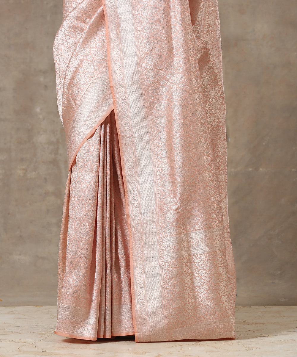 Handloom_Peach_Pure_Katan_Silk_Kimkhab_Banarasi_Silk_Saree_with_Silver_Zari_WeaverStory_04