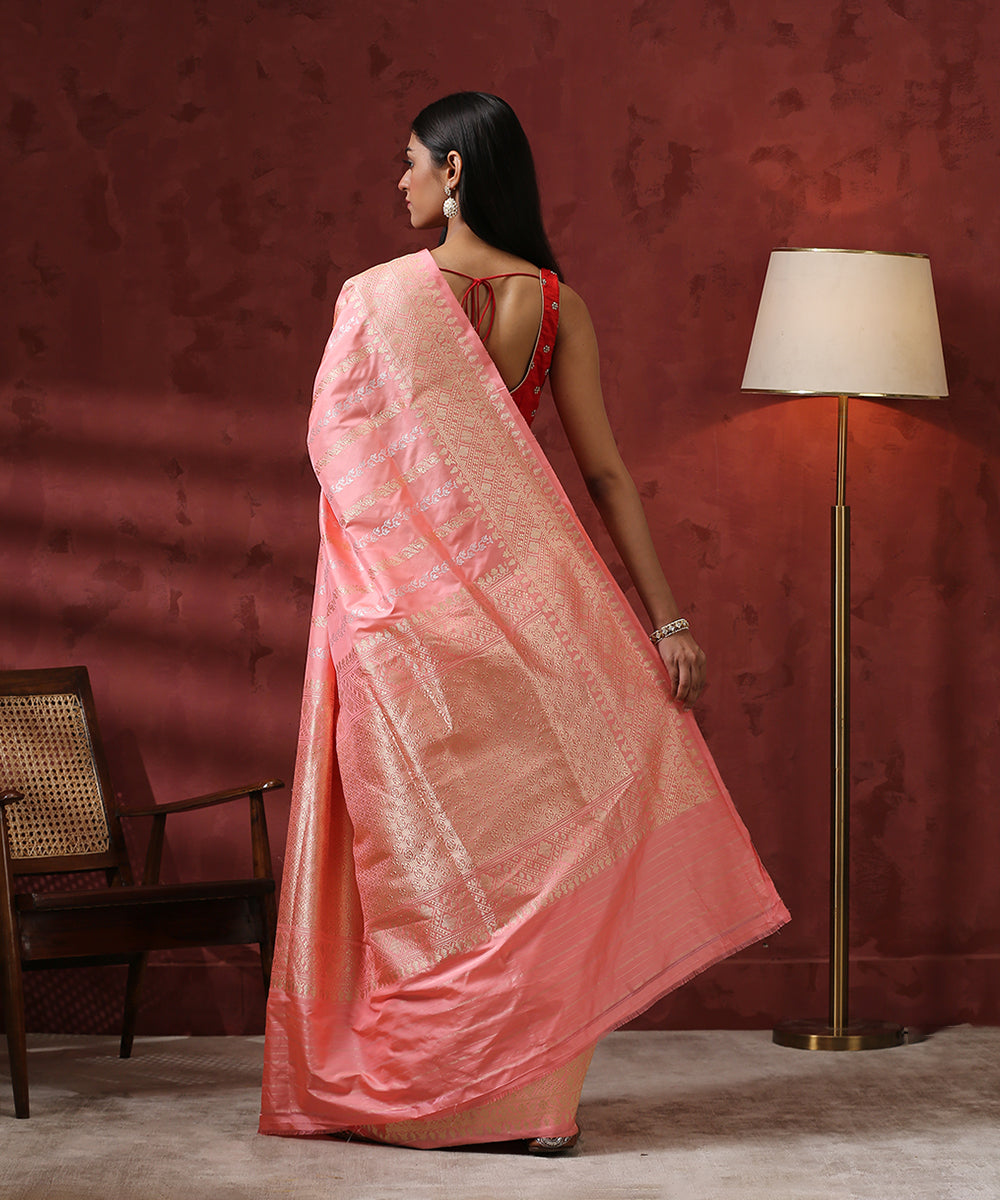 Peach_Handloom_Kadhwa_Pure_Katan_Silk_Banarasi_Saree_WeaverStory_03