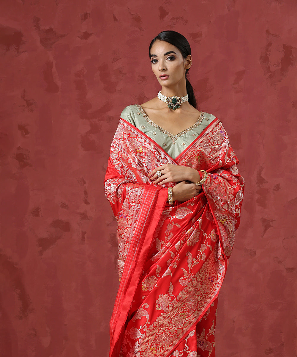 Red_Handloom_Pure_Katan_Silk_Banarasi_Saree_With_Antique_Zari_WeaverStory_01