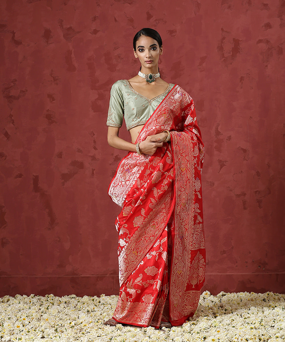 Red_Handloom_Pure_Katan_Silk_Banarasi_Saree_With_Antique_Zari_WeaverStory_02