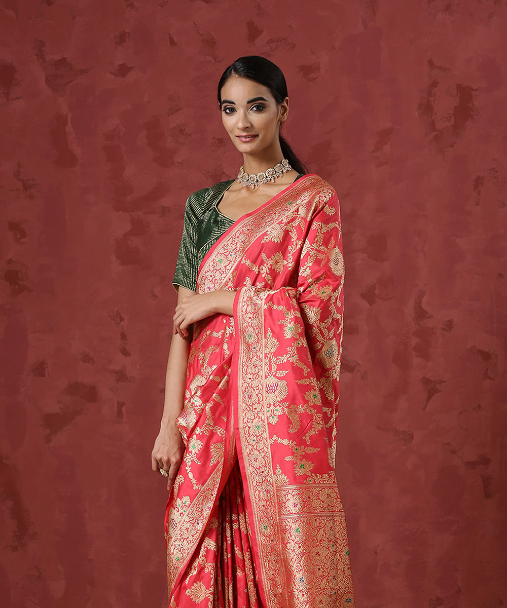 Handloom_Pink_And_Orange_Dual_Tone_Pure_Katan_Silk_Banarasi_Saree_with_Meenakari_WeaverStory_01