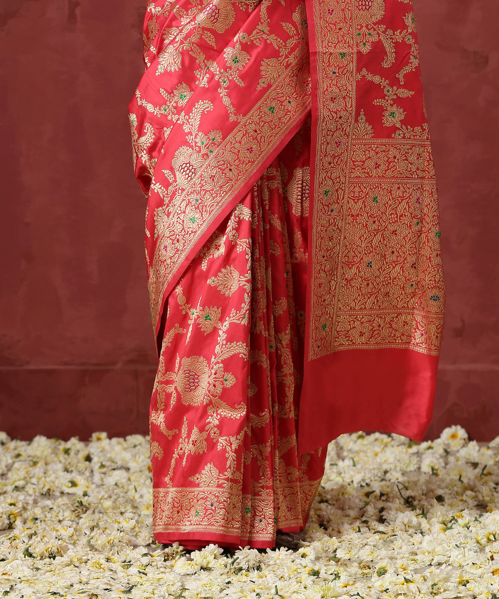 Handloom_Pink_And_Orange_Dual_Tone_Pure_Katan_Silk_Banarasi_Saree_with_Meenakari_WeaverStory_04