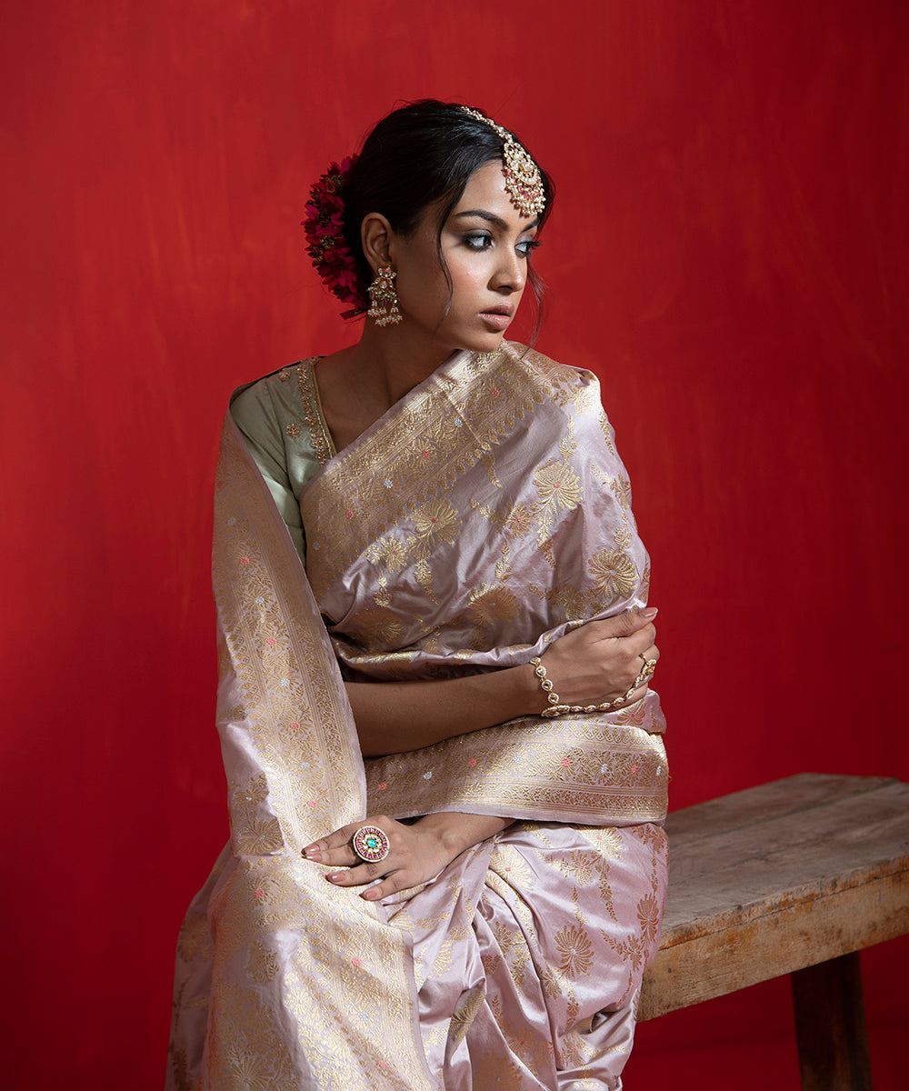 Handloom_Lavender_Pure_Katan_Silk_Banarasi_Saree_Sona_Rupa_Kadhwa_Jangla_With_Pink_Meenakari_WeaverStory_01