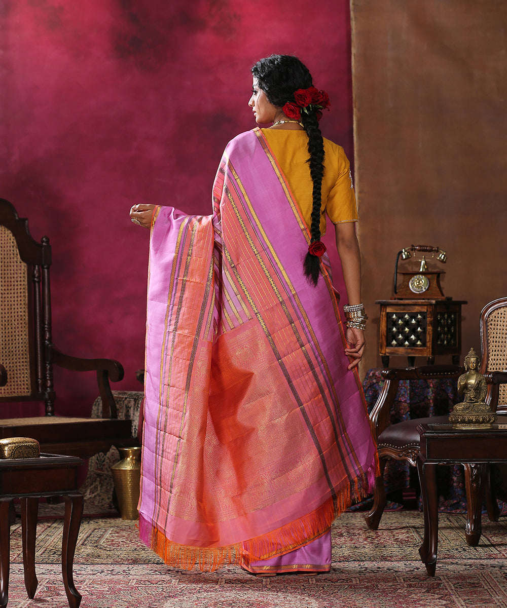 Handloom_Peach_And_Pink_Pure_Zari_Kanjivaram_Saree_With_Traditional_Veldhari_WeaverStory_03