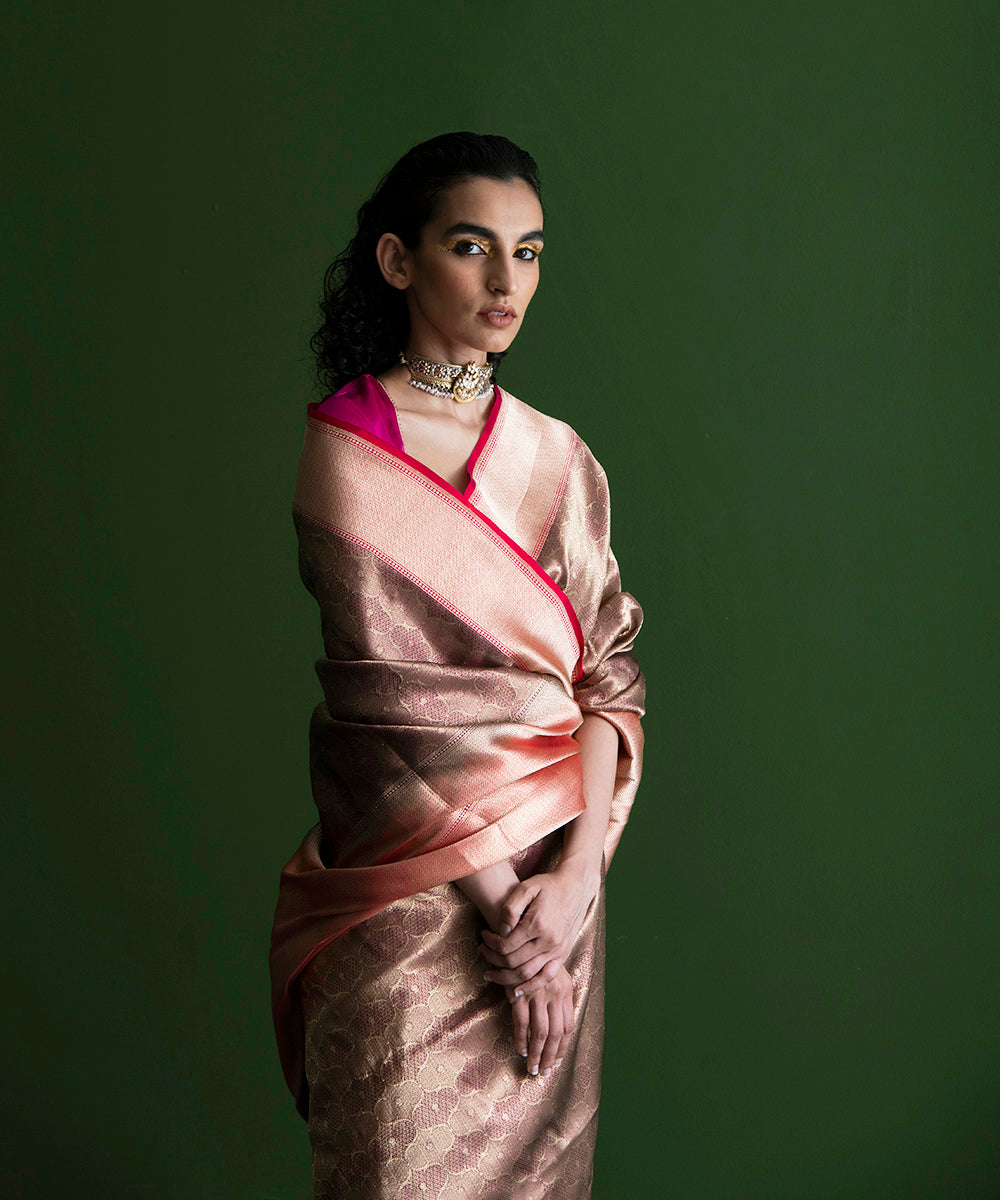 Wine_Handloom_Pure_Katan_Silk_Tanchoi_Banarasi_Saree_With_Pink_Kadhiyal_Border_WeaverStory_01