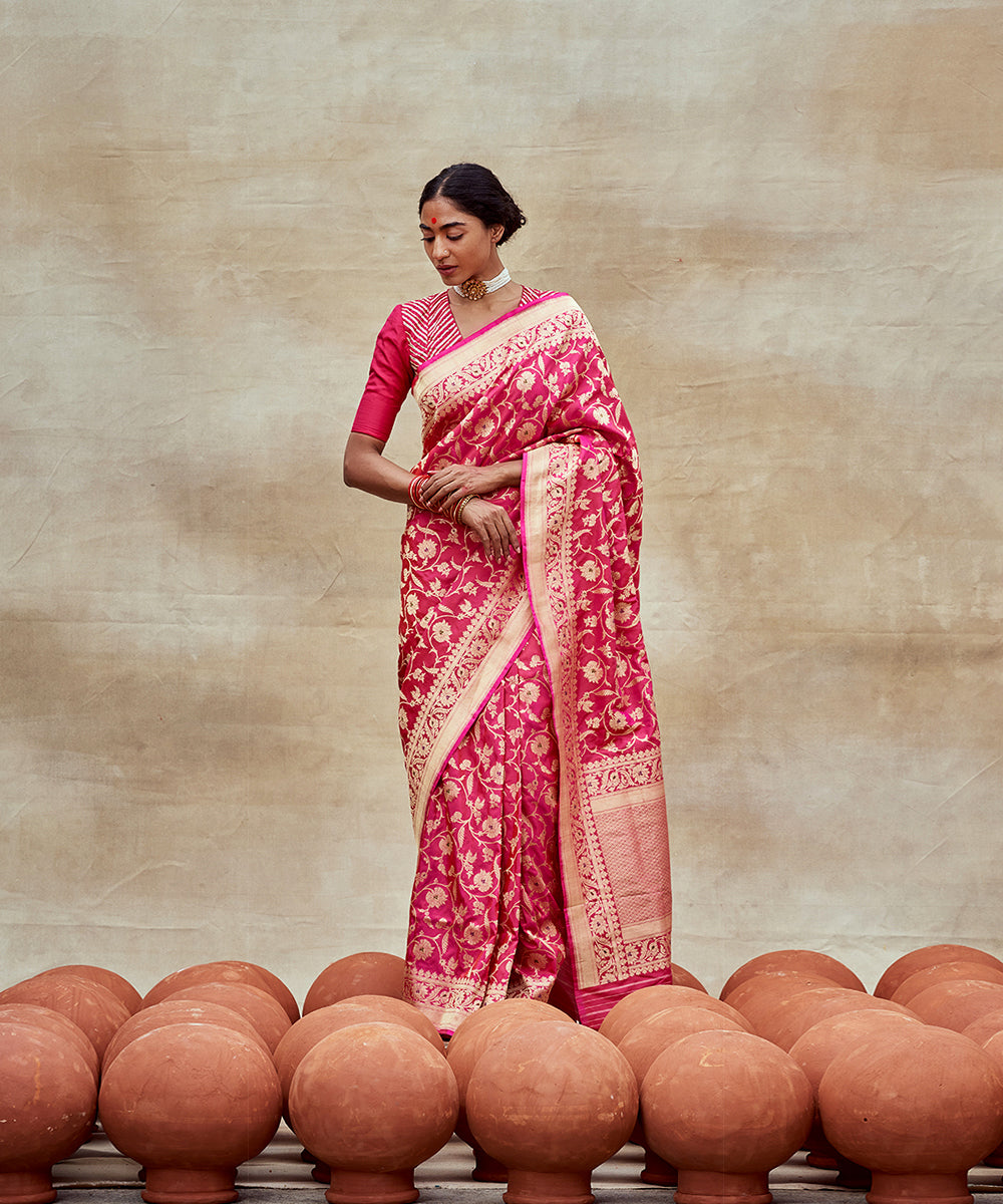 Pink_Handloom_Pure_Katan_Silk_Banarasi_Saree_With_Lotus_Flower_Motifs_WeaverStory_02