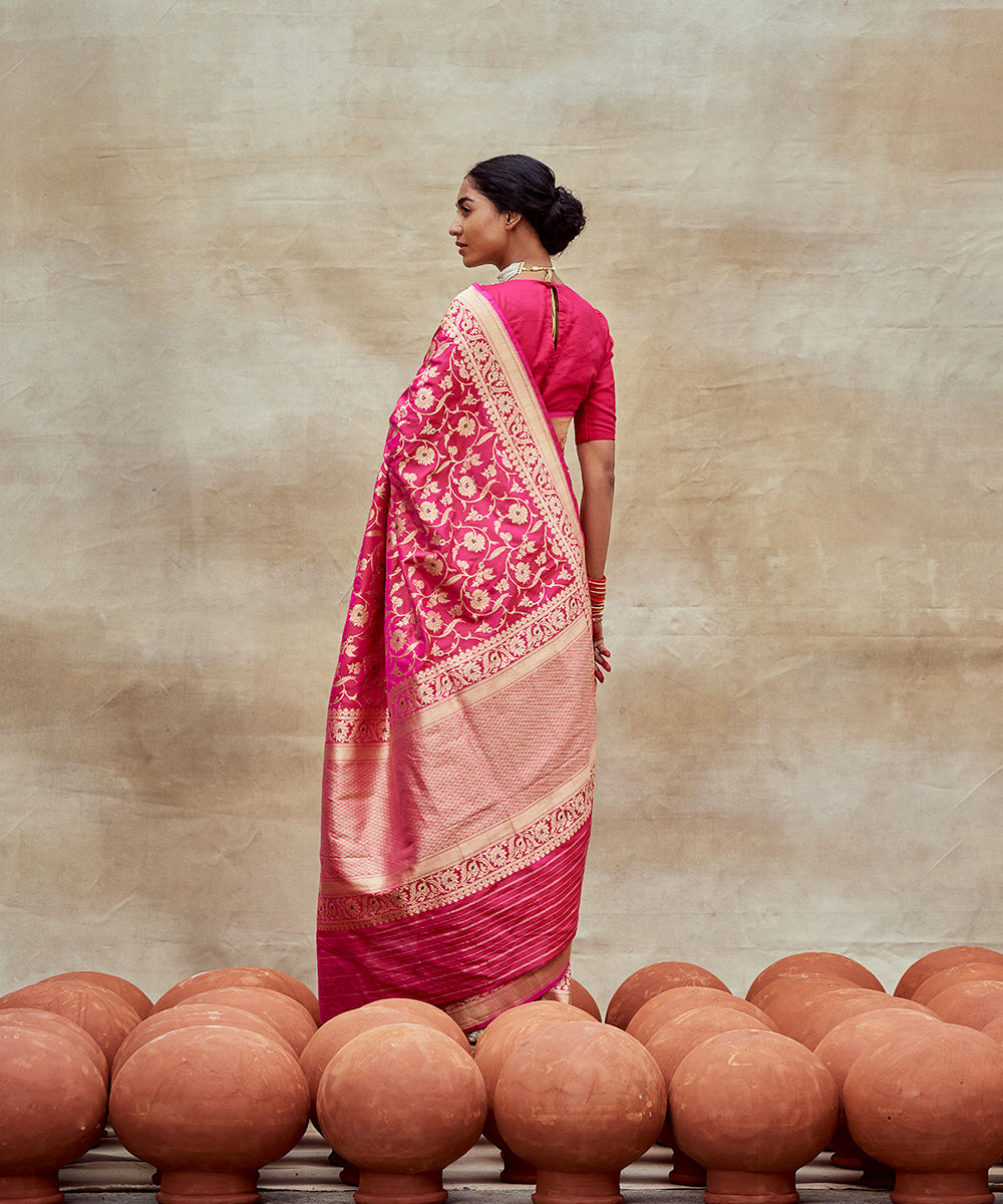 Pink_Handloom_Pure_Katan_Silk_Banarasi_Saree_With_Lotus_Flower_Motifs_WeaverStory_05