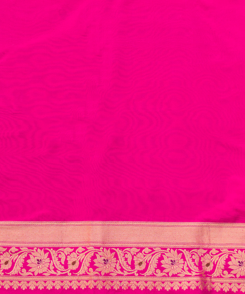 Pink_Handloom_Pure_Katan_Silk_Banarasi_Saree_With_Lotus_Flower_Motifs_WeaverStory_06